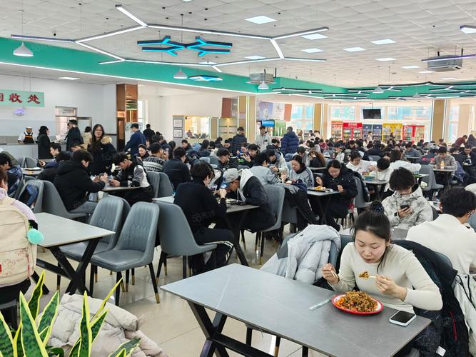 【12图】超大档口,设备齐全,入职就可做,租金月结算,价格可谈,水电自,